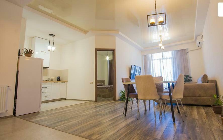 Tikas Apartament *